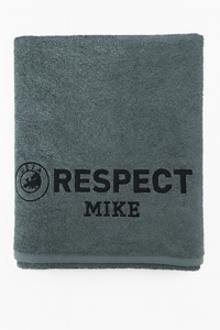 „Personalisiertes RESPECT-Badetuch – 150 x 90 cm“