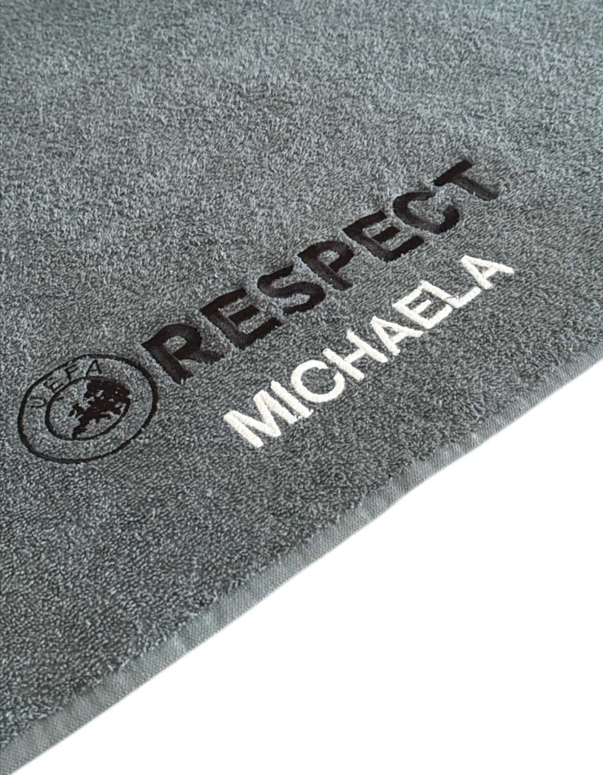 „Personalisiertes RESPECT-Badetuch – 150 x 90 cm“