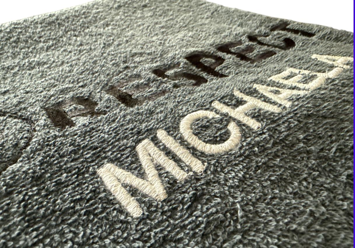 „Personalisiertes RESPECT-Badetuch – 150 x 90 cm“